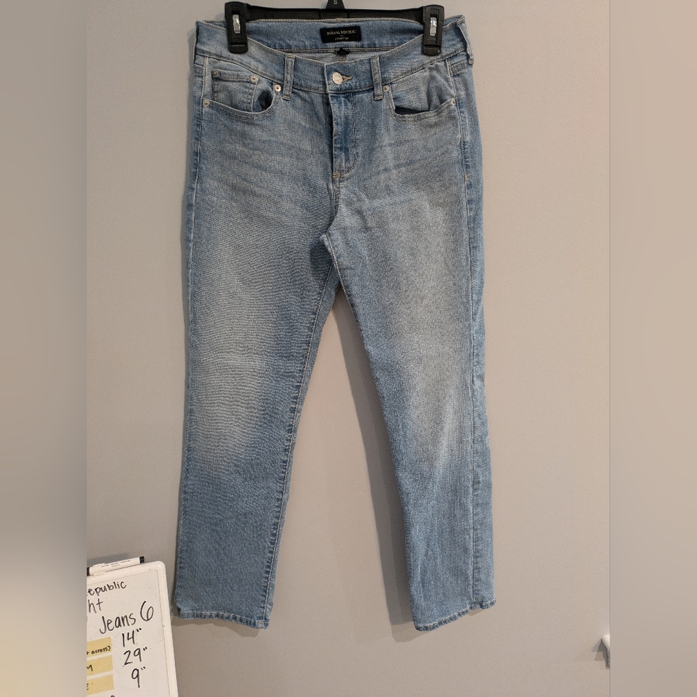 Banana Republic straight leg jeans size 6